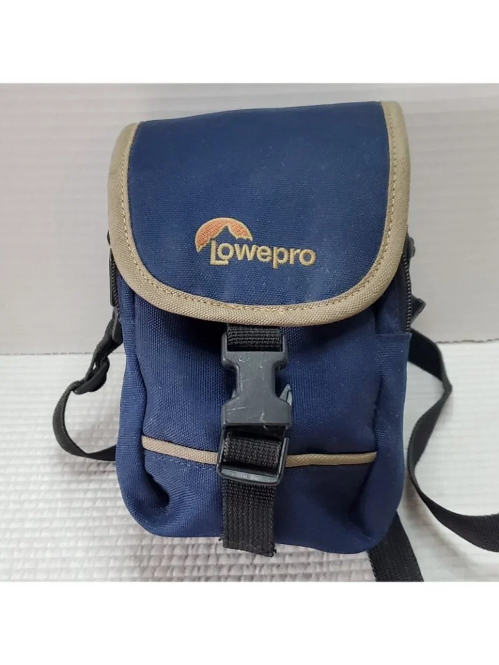 Canon Sure Shot Film Camera 76 Zoom Date Flash Manual Lowepro Case Strap - Picture 13 of 14
